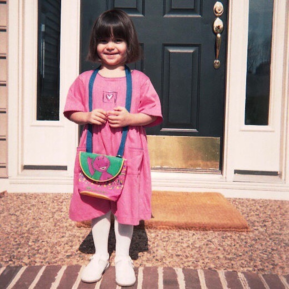 Foto de Camila Mendes na infância — Foto: Instagram / Reprodução