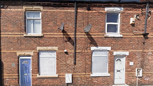 Vale a pena? Casas estão à venda por R$ 31 mil em "cidade-fantasma" na Inglaterra