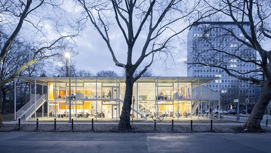 Pavilhão de Gustav Düsing e Max Hacke leva prêmio Mies van der Rohe 2024