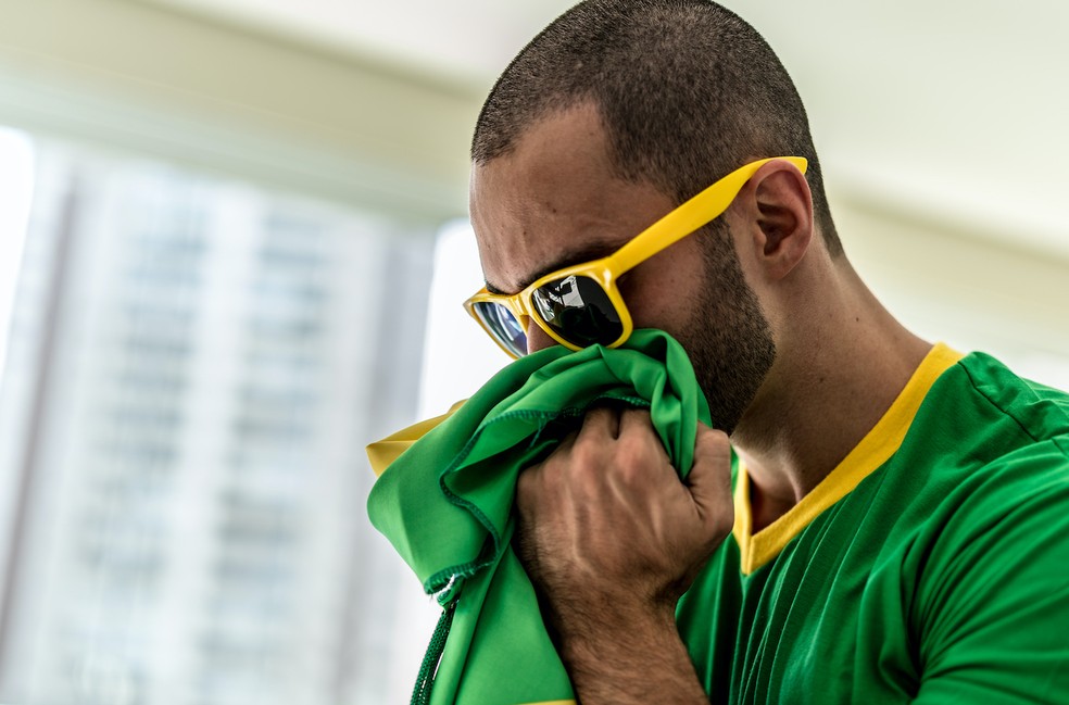 Todos sofrem com as derrotas da seleção, mas, para alguns signos, a tristeza é bem mais intensa — Foto: Getty Images / Divulgação