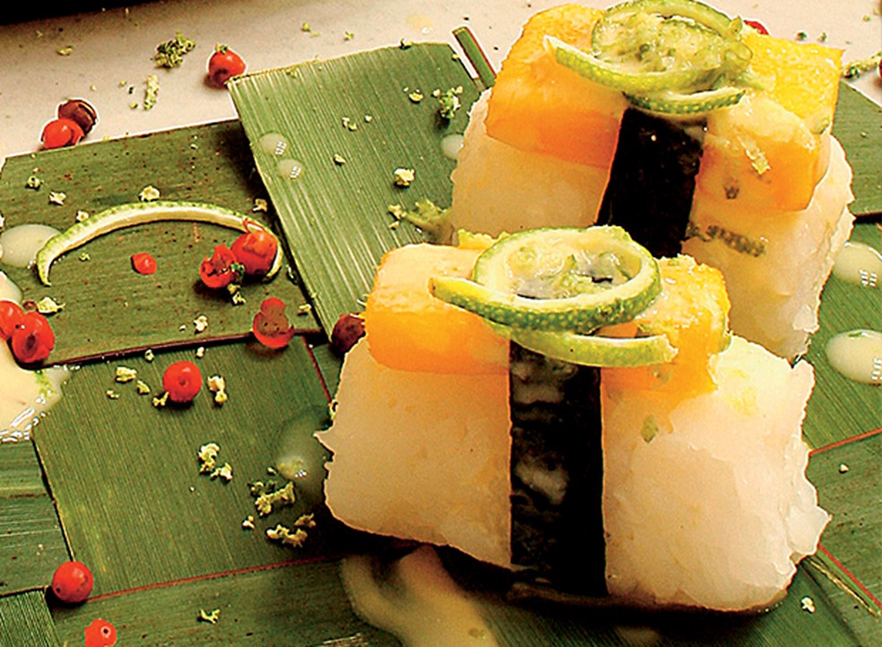 Sushi de manga, coco e limão — Foto: Divulgação