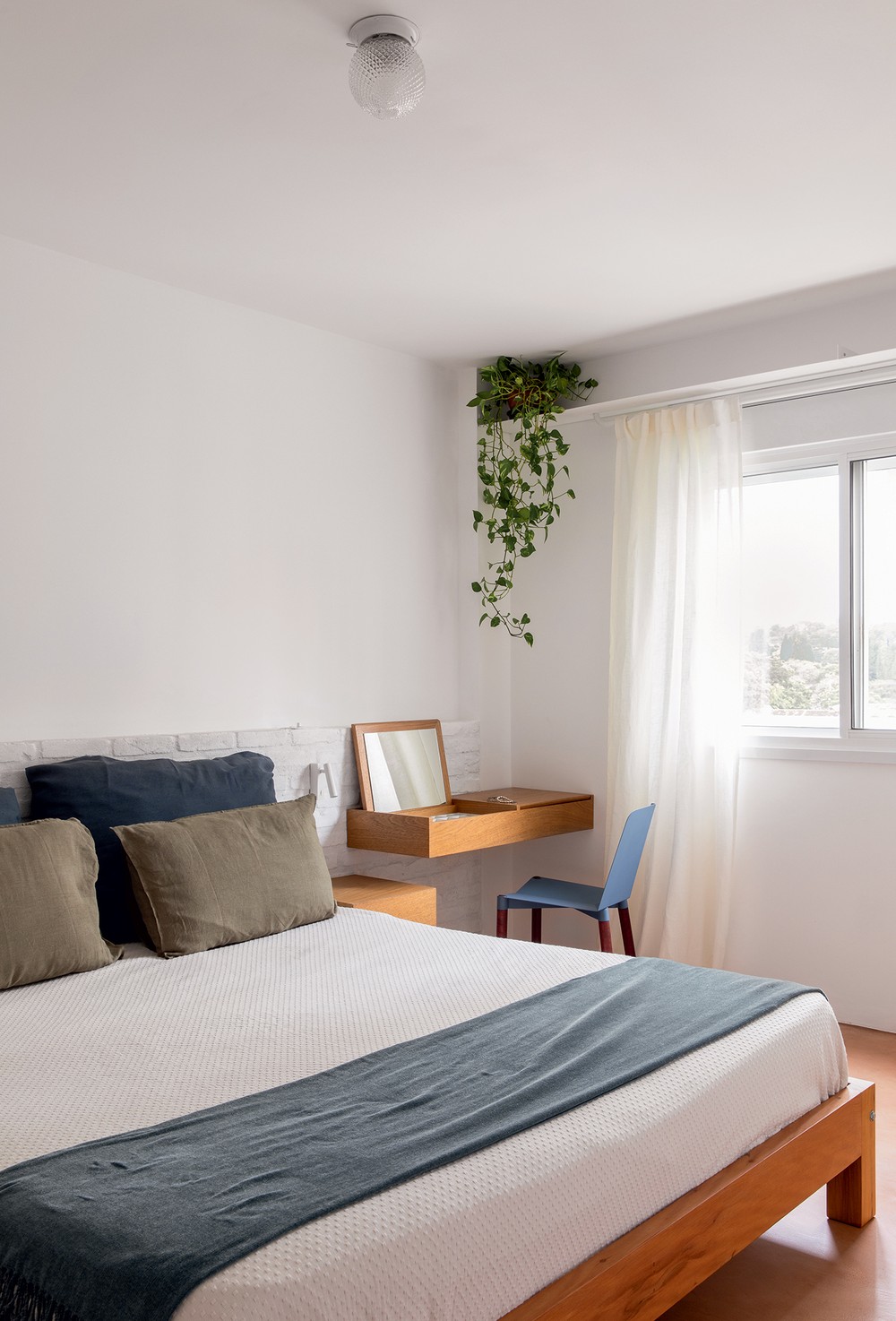 Quarto minimalista: 12 projetos com a tendência para se inspirar