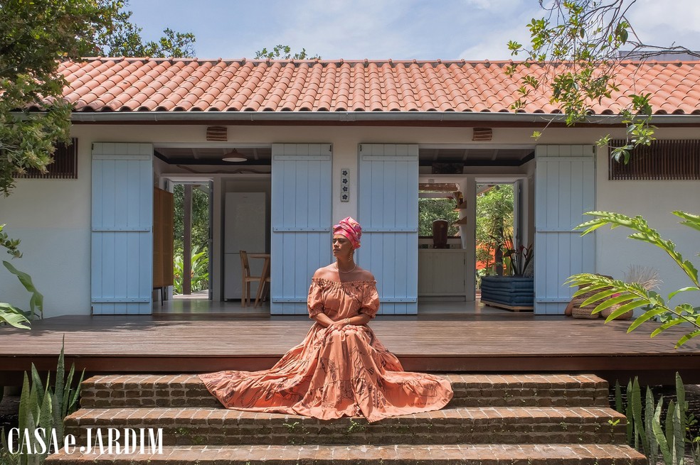 Ana Flávia Cavalcanti abre as portas da sua casa na Bahia, um refúgio ...