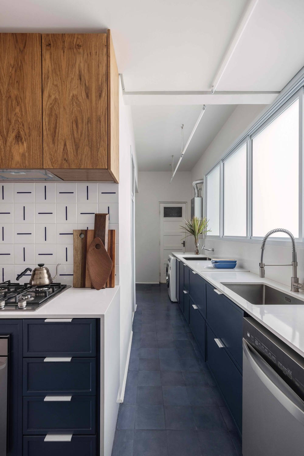 Cozinha azul: 46 ideias para transformar o ambiente com a cor