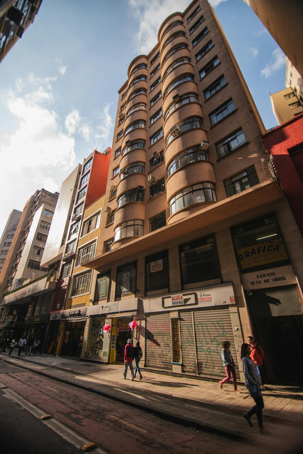 Fachadas ativas são térreos com comércio, serviços ou usos abertos para a rua, que estimulam o movimento de pessoas, aumentam a sensação de segurança e tornam o caminhar mais interessante — Foto: Pexels/Guilherme Rossi/Creative Commons