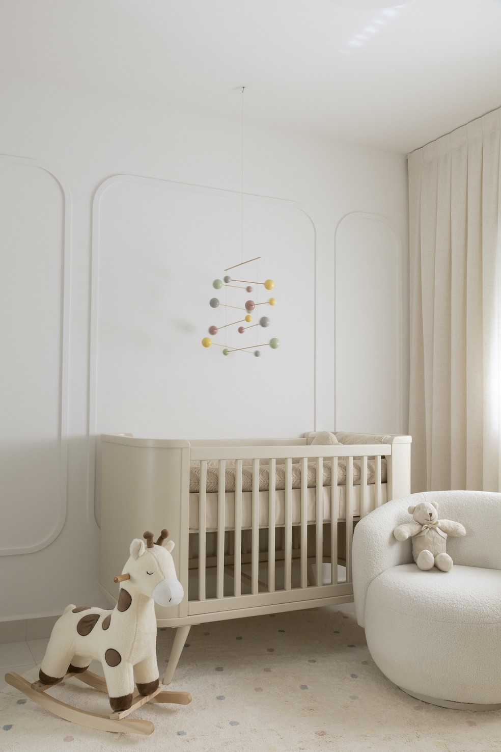 Como incluir o berço na decoração do quarto do bebê? Veja projetos!