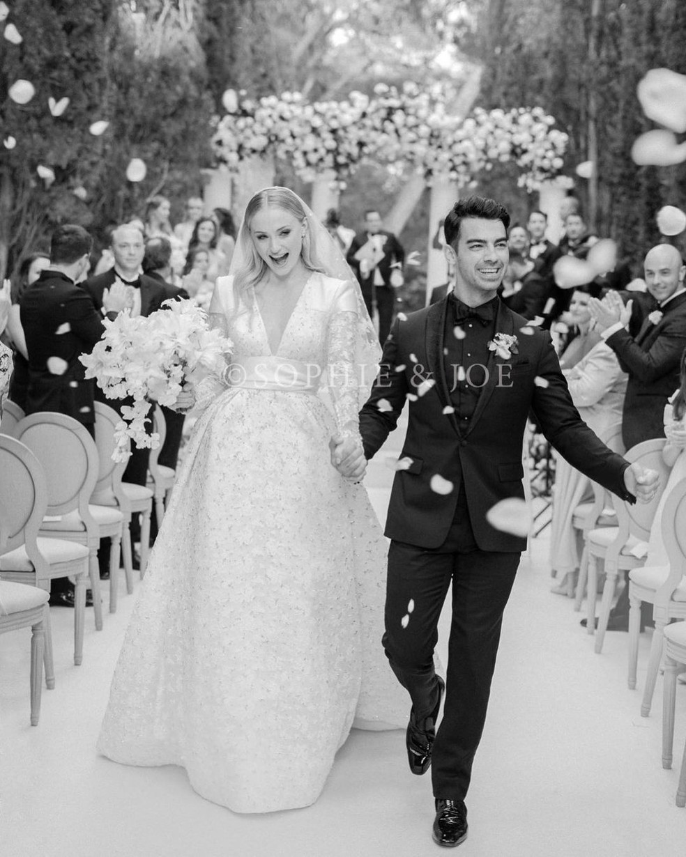 Joe Jonas e Sophie Turner se casaram em maio de 2019, após três anos de namoro — Foto: Corbin Gurkin @corbingurkin / Instagram