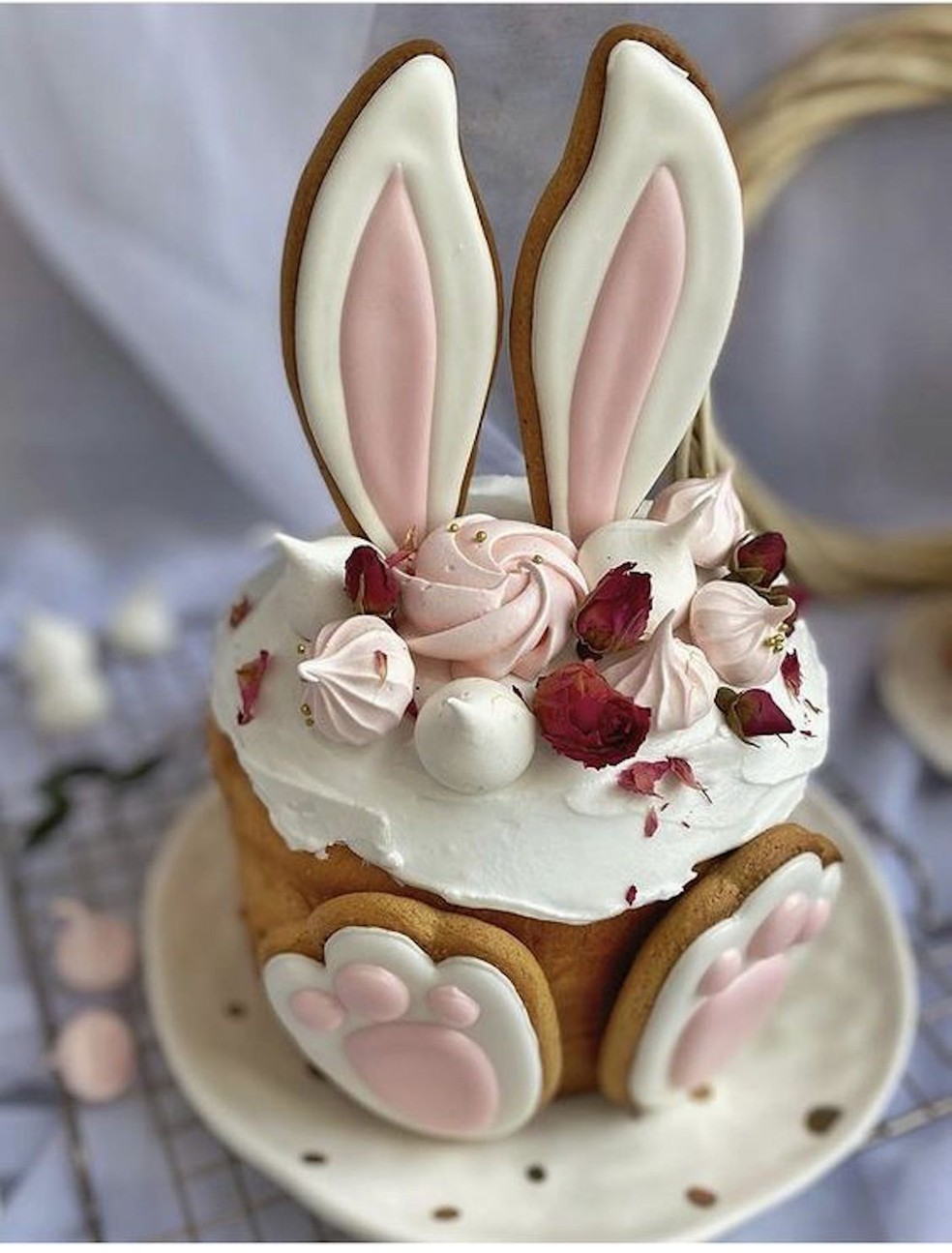 Bolo com cara de coelho da Páscoa é uma boa pedida para a mesa — Foto: Pinterest / Casa Très Chic / Reprodução
