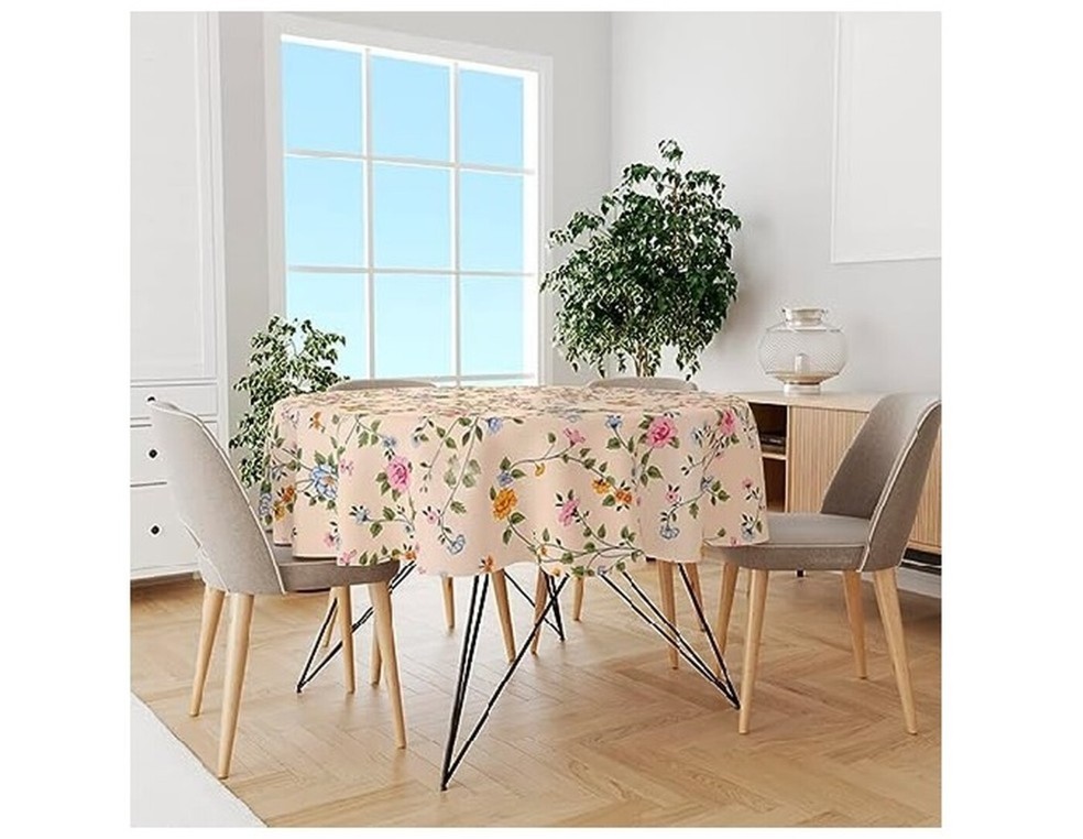 Toalha de mesa impermeável Hera Idealiza é confeccionada de PVC — Foto: Reprodução / Amazon