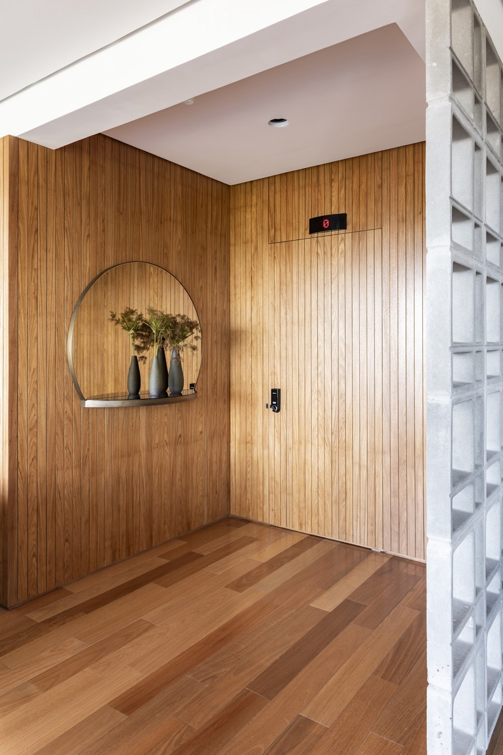 Hall: 27 projetos com boas ideias para a entrada de casa