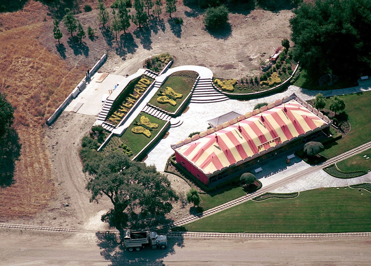 Fotos raras revelam detalhes do antigo rancho de Michael Jackson na ...