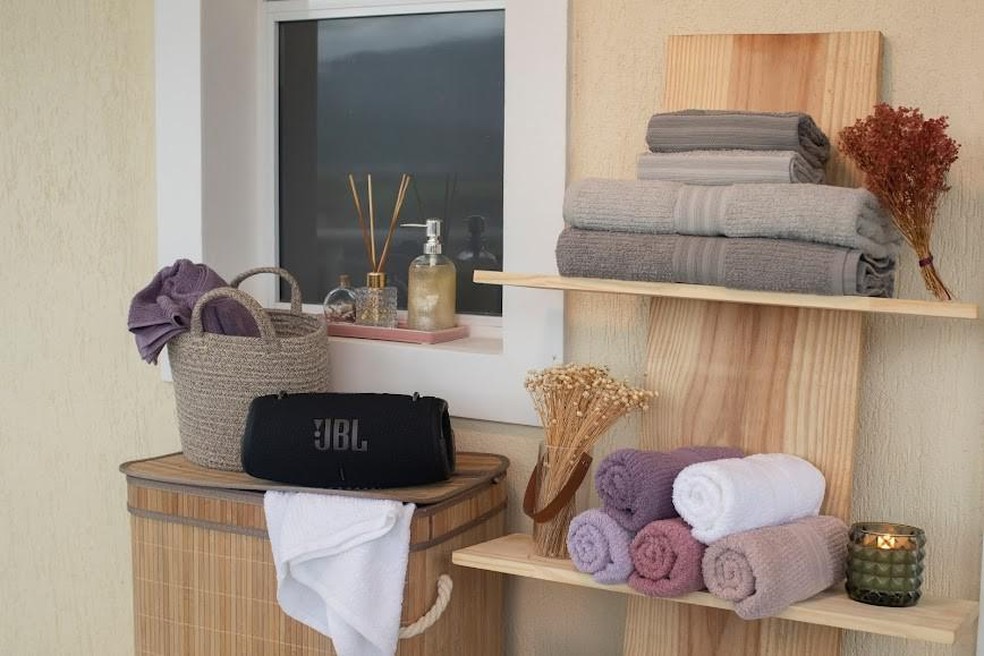 A toalha ideal é aquela que cobre e seca bem. (Foto: Reprodução/Shoptime) — Foto: Casa e Jardim