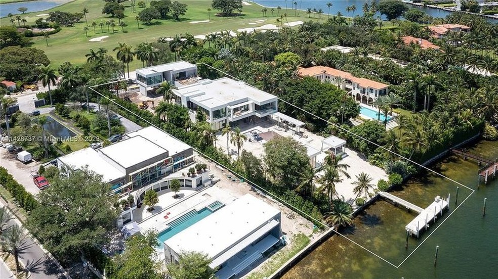 A mansão de David Guetta está localizada em ilha luxuosa em Miami — Foto: Realtor.com / Reprodução