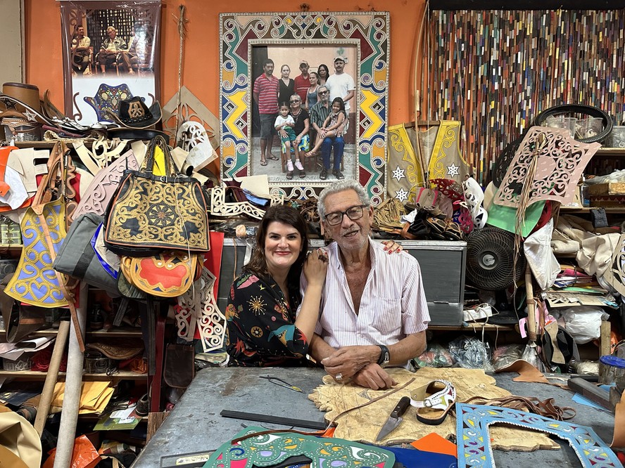 Entre o couro e a madeira: traço e tempo no artesanato do Cariri, no Ceará