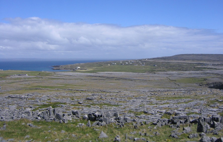 Entre as opções do projeto, está Inis Mór, que foi usada como local de filmagem para o recente filme 'The Banshees of Inisherin'