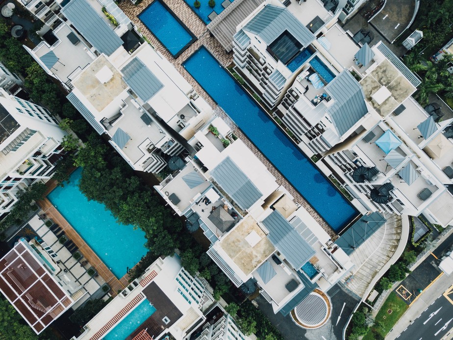 O clima tropical e os preços cada vez mais favoráveis são alguns dos fatores que levam o Brasil a ser o segundo país com mais piscinas no mundo