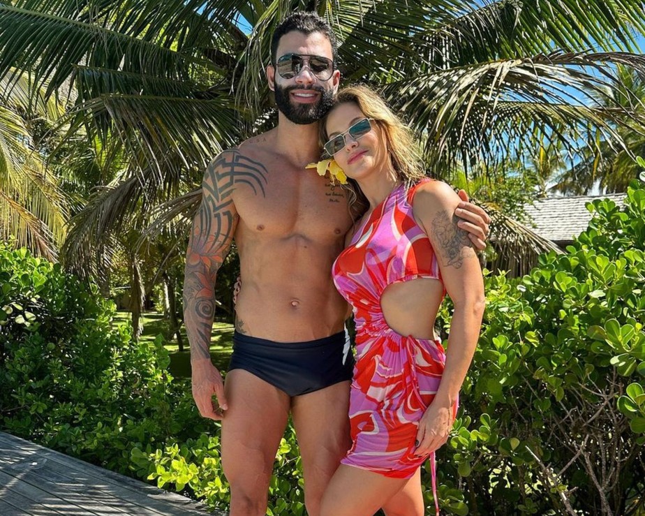 Andressa Suita E Gusttavo Lima Passam Feriado Na Bahia Com Os Filhos Veja Fotos Celebridades 