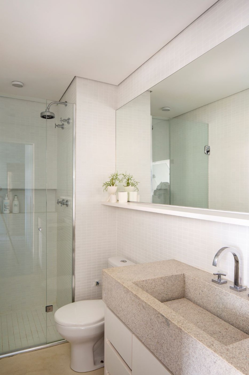 Decoração para banheiro pequeno: guia completo, dicas + 86 ideias