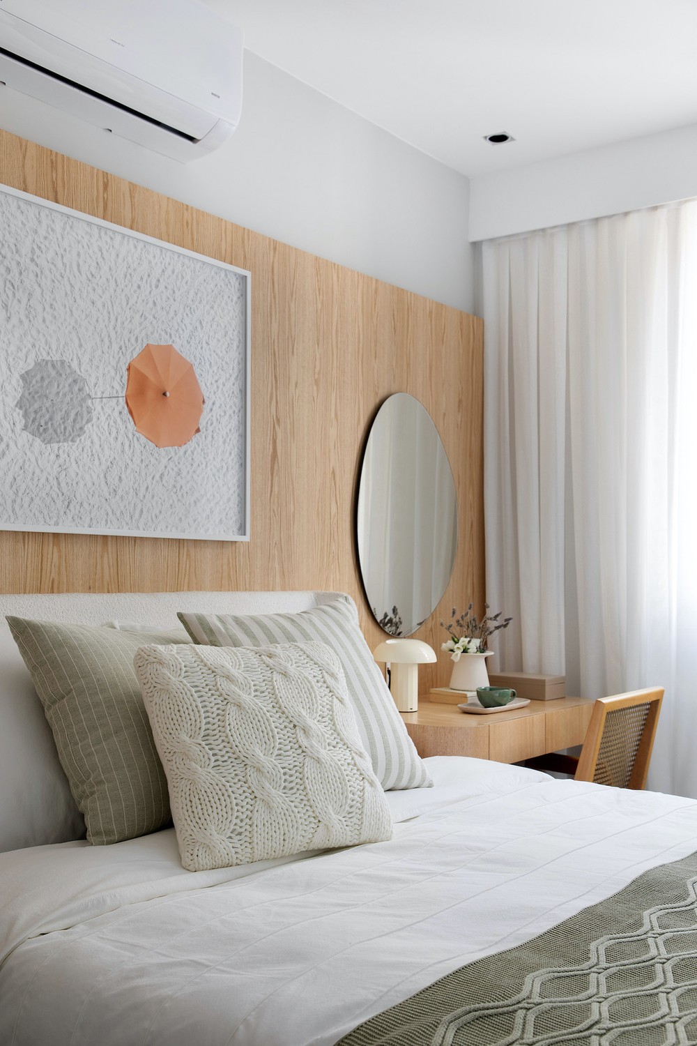 Espelhos redondos: 8 inspirações para um toque sofisticado em casa
