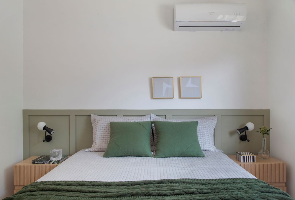 Quarto com boiserie: como usar o elemento + 22 ideias encantadoras para ...