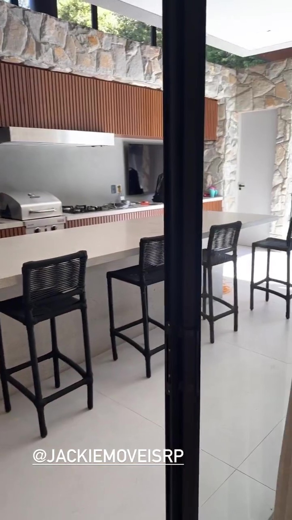 A área gourmet também terá mais reformas e novas cadeiras — Foto: Instagram / Reprodução