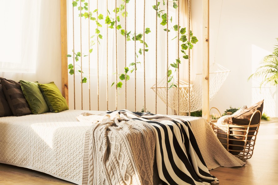 As paredes de corda podem ser ser decoradas com outros elementos, como plantas