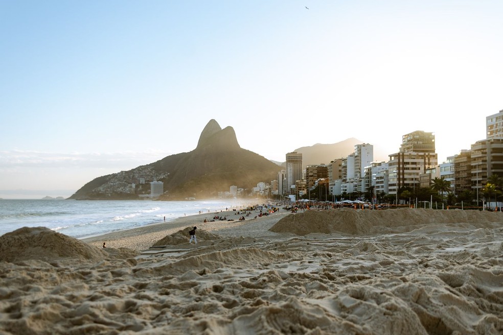 O Rio de Janeiro aparece entre as melhores cidades para a Geração Z, com destaque para a vida noturna, a natureza e a facilidade de socialização — Foto: Pexels/Vinícius Vieira ft/Creative Commons