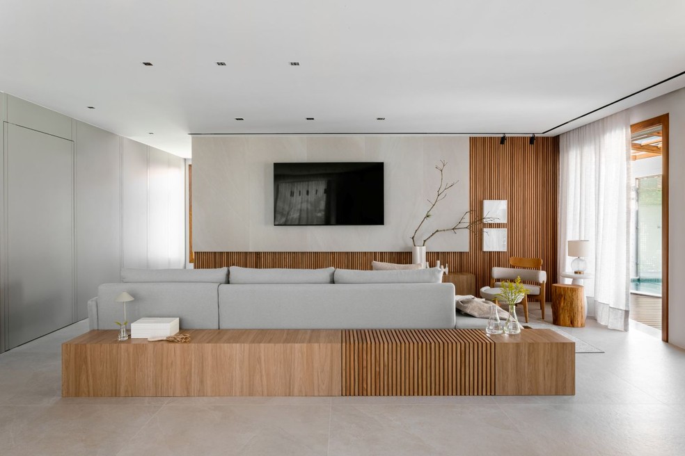 OLED, QLED ou LED? Entenda as diferenças e saiba qual TV combina com a ...