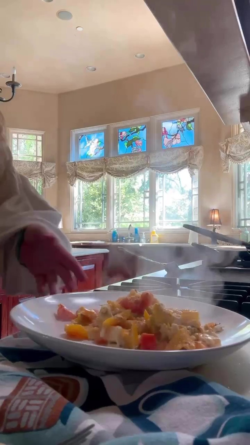 Britney Spears mostrou o prato de omelete após ficar pronto — Foto: Instagram / Reprodução