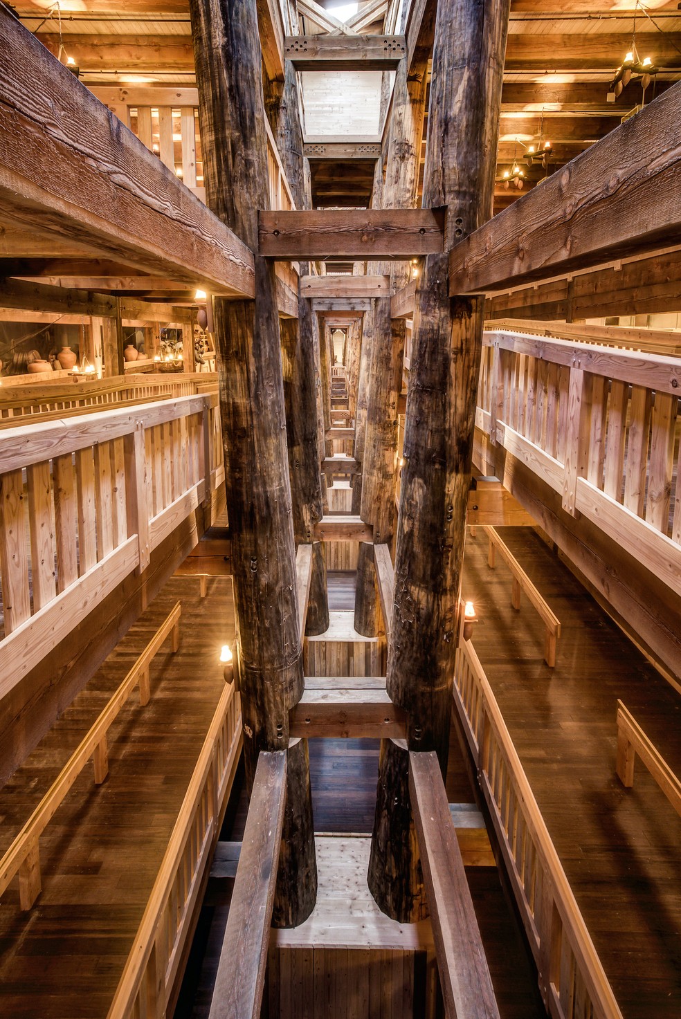A réplica da Arca de Noé tem três andares imensos e é toda feita de madeira — Foto: Ark Encounter / Divulgação