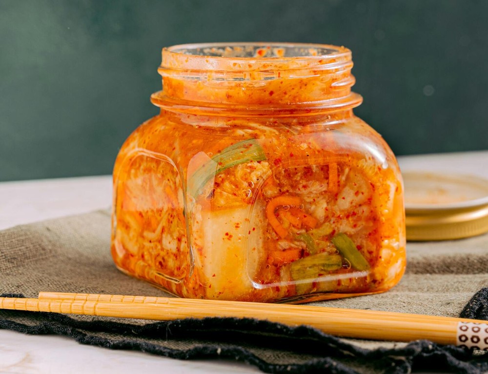 Kimchi: o que é, como consumir e quais os benefícios para a saúde