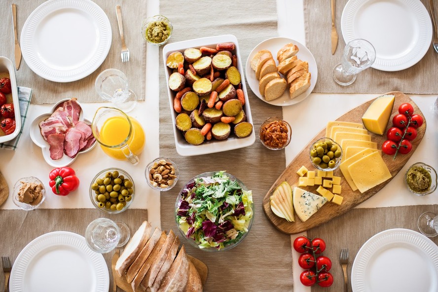 15 ideias de receitas salgadas com vegetais, carnes, queijos e frutas para o domingo de Dia dos Pais