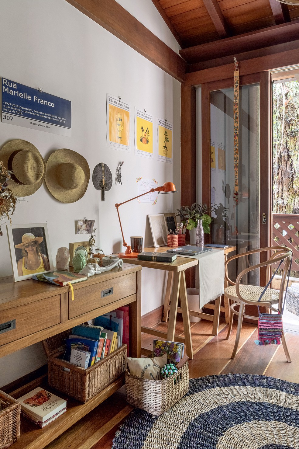 Casa no RJ é tomada de criatividade com obras de arte