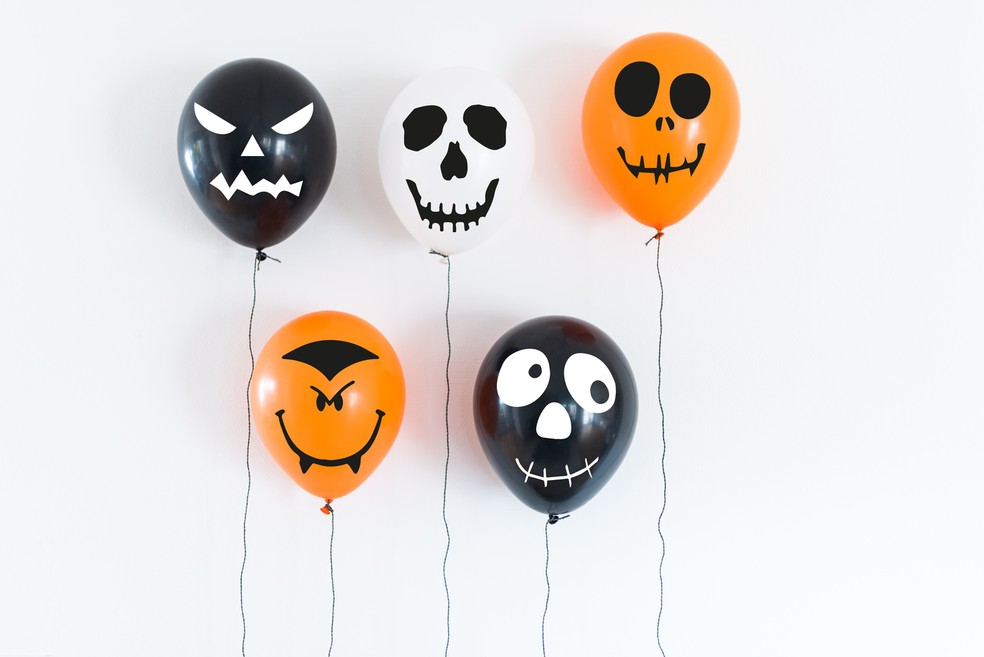 Aposte em balões temáticos de Halloween para uma festa divertida e carismática — Foto: Holiday Scenes/StockSnap/Creative Commons
