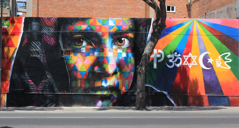 Kobra cria seu oitavo mural na Itália, em vilarejo de 300 habitantes