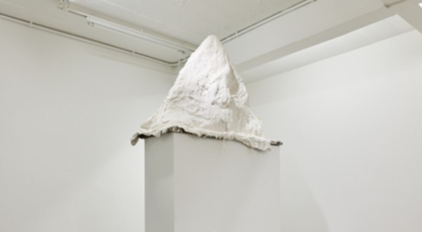Exposição comemora 10 anos da galeria Nara Roesler no Rio de Janeiro