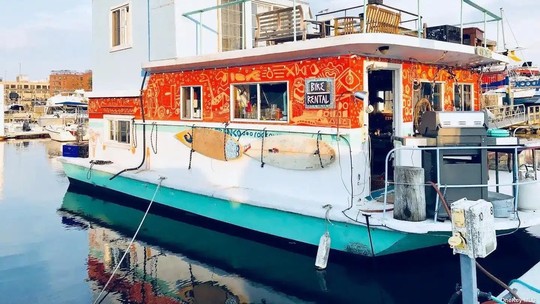 Casa-barco, chamada James Franco, está à venda por R$ 1,26 milhão em Nova York
