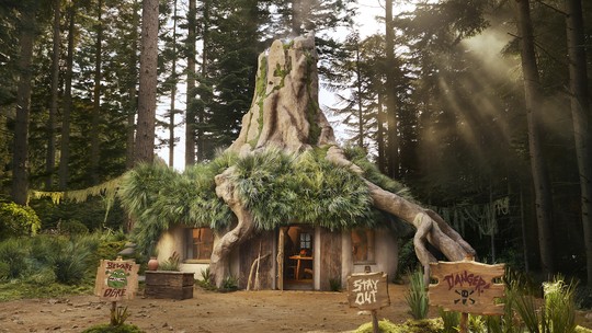 "Casa do Shrek" com chão de terra e jeito de pântano oferece hospedagem inusitada e gratuita!