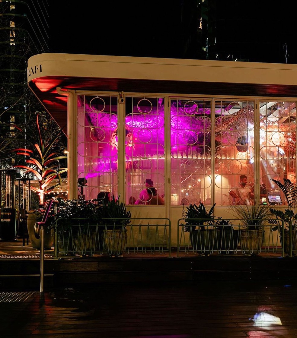 Fachada do restaurante Rafi, que abrigou a pop-up do Luminary, gerado por IA — Foto: Rafi North Sydney / Reprodução