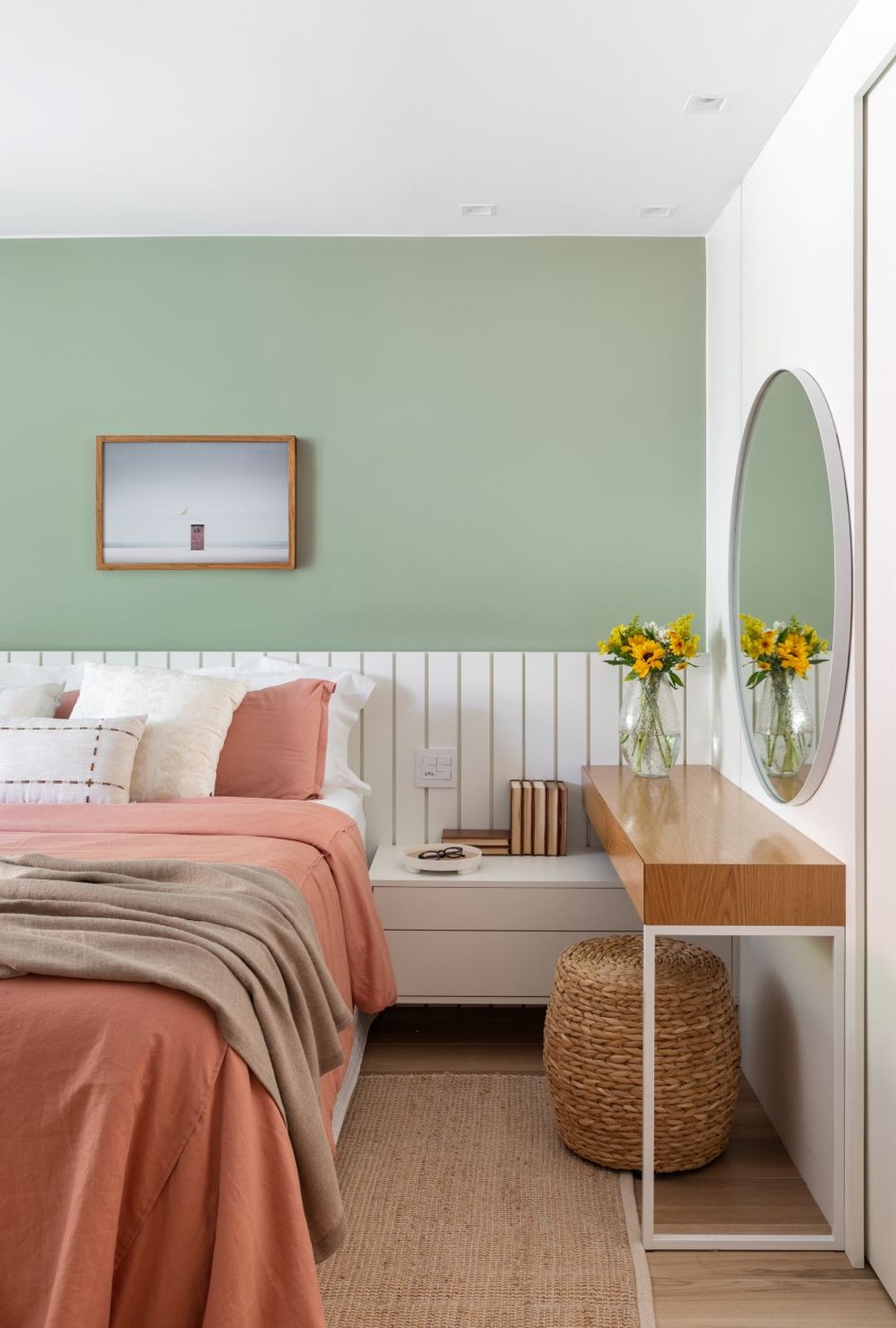 Quarto com espelho na parede: onde colocar, modelos e 45 inspirações ...