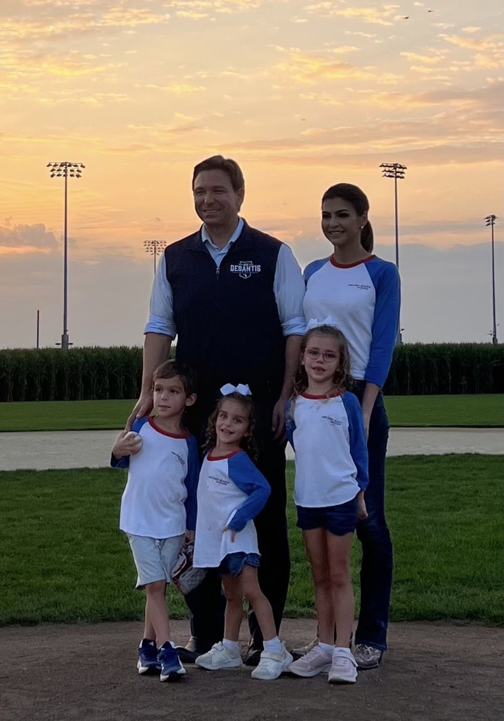 O governador da Flórida Ron De Santis e sua família — Foto: Twitter / @CaseyDeSantis / Reprodução