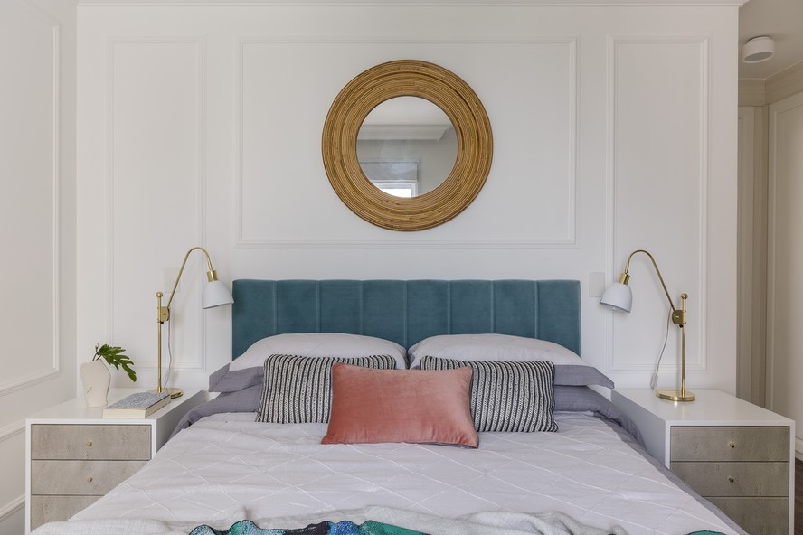 Quarto com boiserie: como usar o elemento + 22 ideias encantadoras para ...