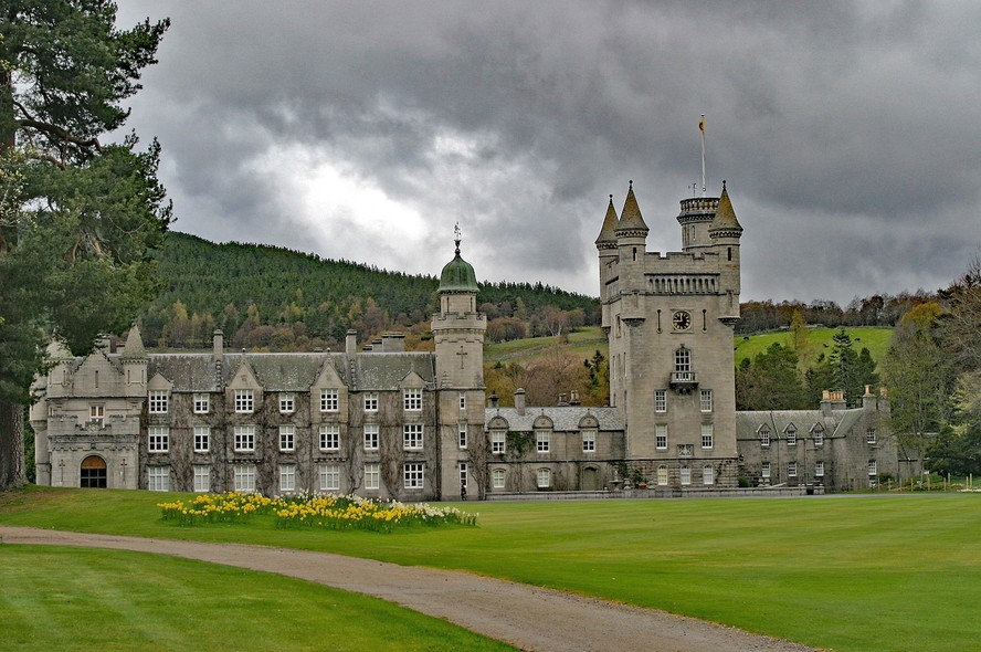 O Castelo de Balmoral, na Escócia, foi a residência favorita da Rainha Elizabeth II