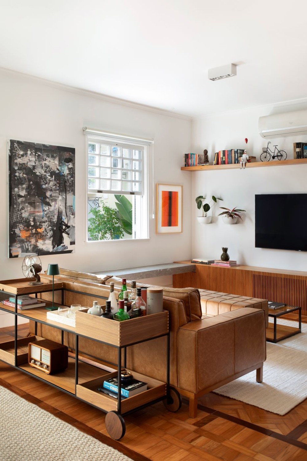 O que é um aparador e como usá-lo na decoração; veja 40 modelos!