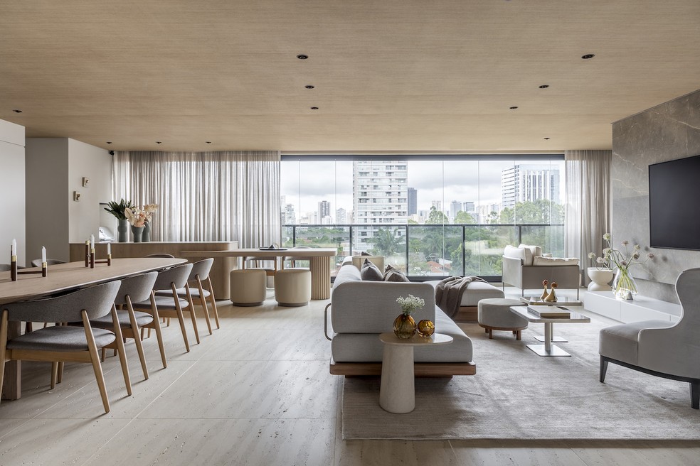 Decoração de apartamento em São Paulo mescla o clássico e o contemporâneo