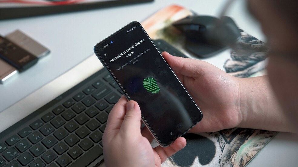 Sistemas de biometria também podem ser usados para desbloquear celulares ou contas de banco — Foto: Unsplash / Onur Binay / Creative Commons