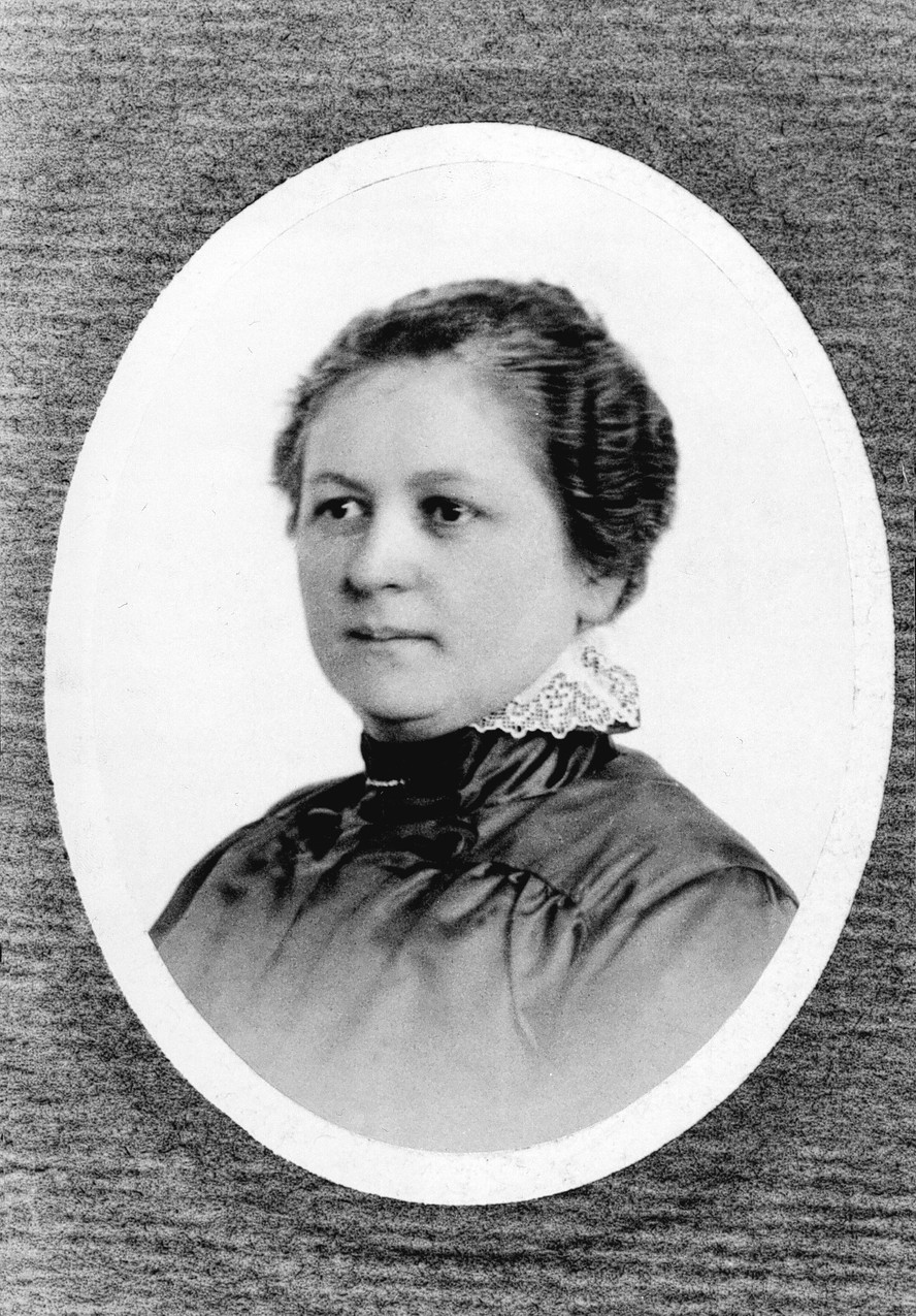 Nascida em 1873, Melitta Bentz era amante de café e criou o filtro de papel para se livrar da borra que ficava após coar