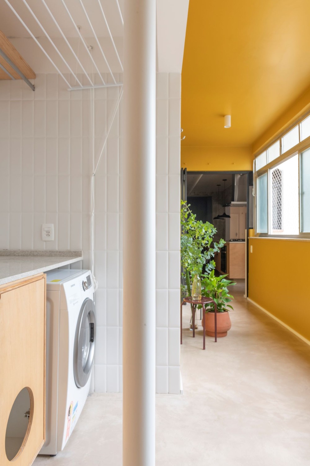 Como saber o melhor tipo de varal para o meu apartamento? Aprenda a ...