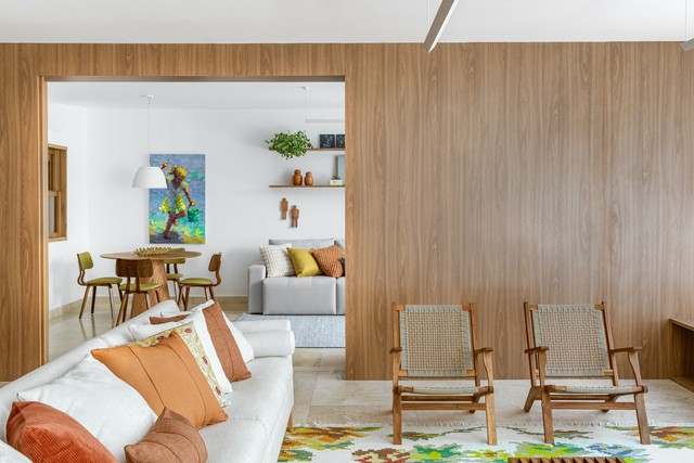 Apartamento tem projeto que mescla alma brasileira com a sobriedade