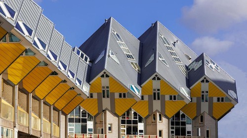 Casas em formato de cubo na Holanda geram curiosidade – e até vertigem